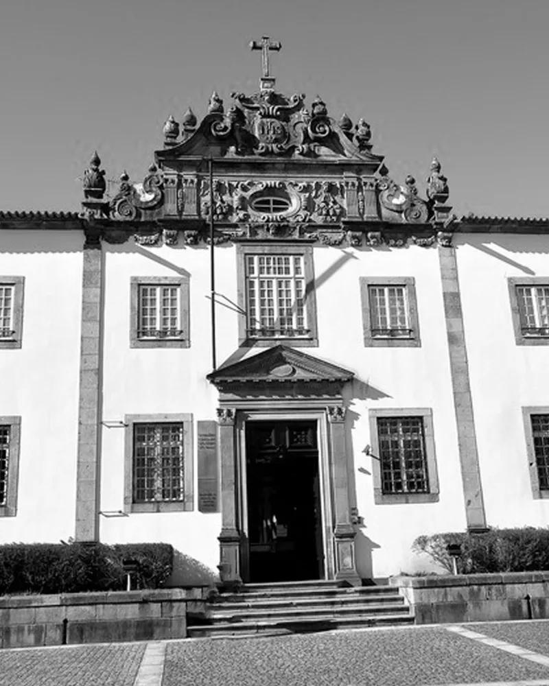 O Caminho da Humanidade: Cultura, Fé e Identidade
