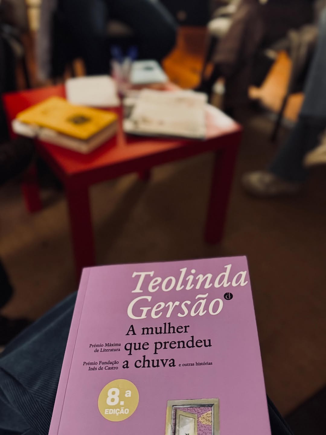 Teolinda Gersão apresenta «A mulher que prendeu a chuva»