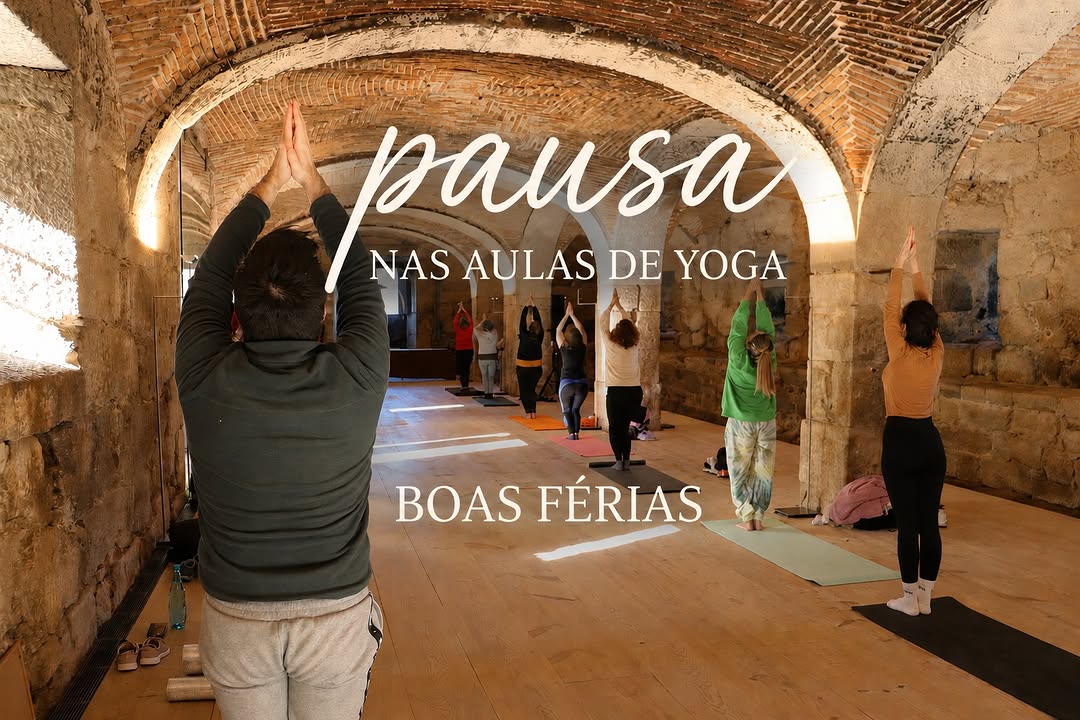PAUSA NAS AULAS DE YOGA