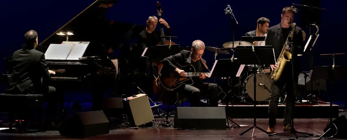ORQUESTRA HCP COM ANNA WEBBER e INGRID LAUBROCK